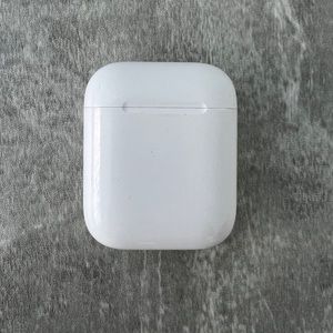 2019 AirPods 2nd Generation Wireless Charging Case